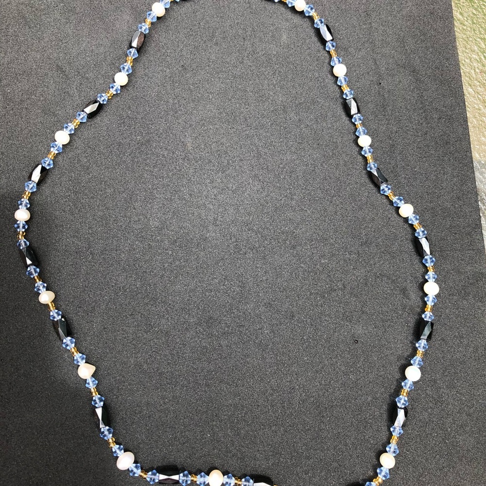 Necklace or bracelet